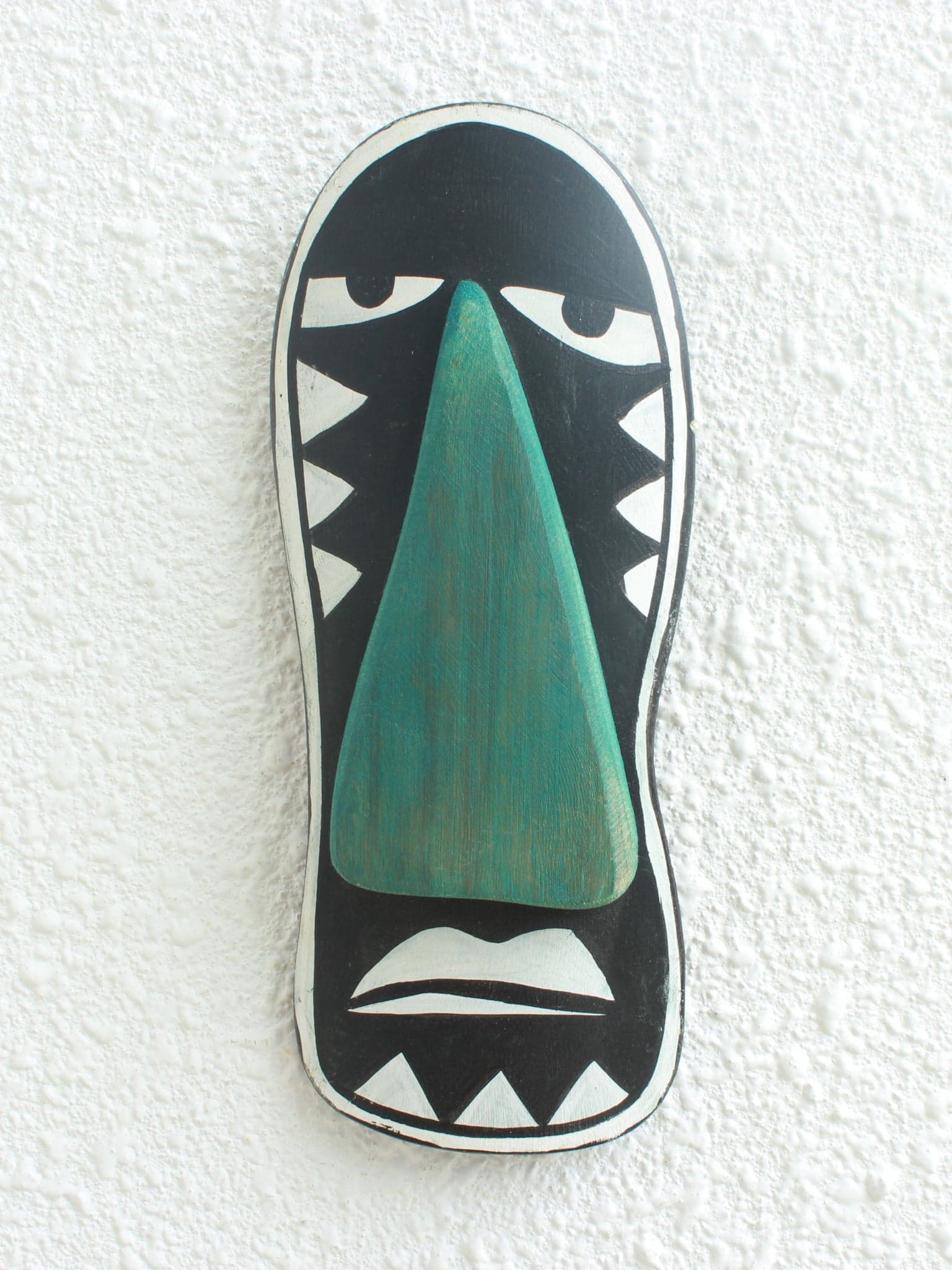 Kaze Bamboo Mask – Handcrafted Tribal Wall Décor
