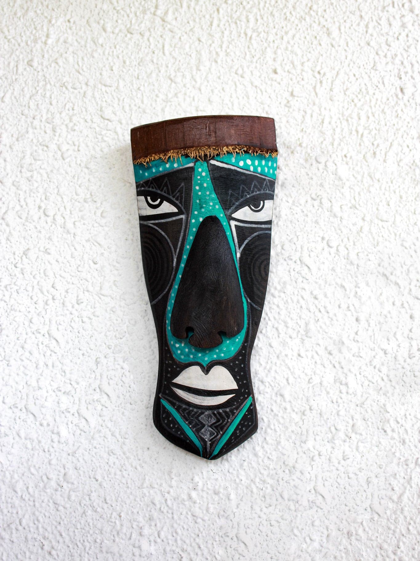 Neeli Bamboo Mask – Handcrafted Tribal Wall Décor