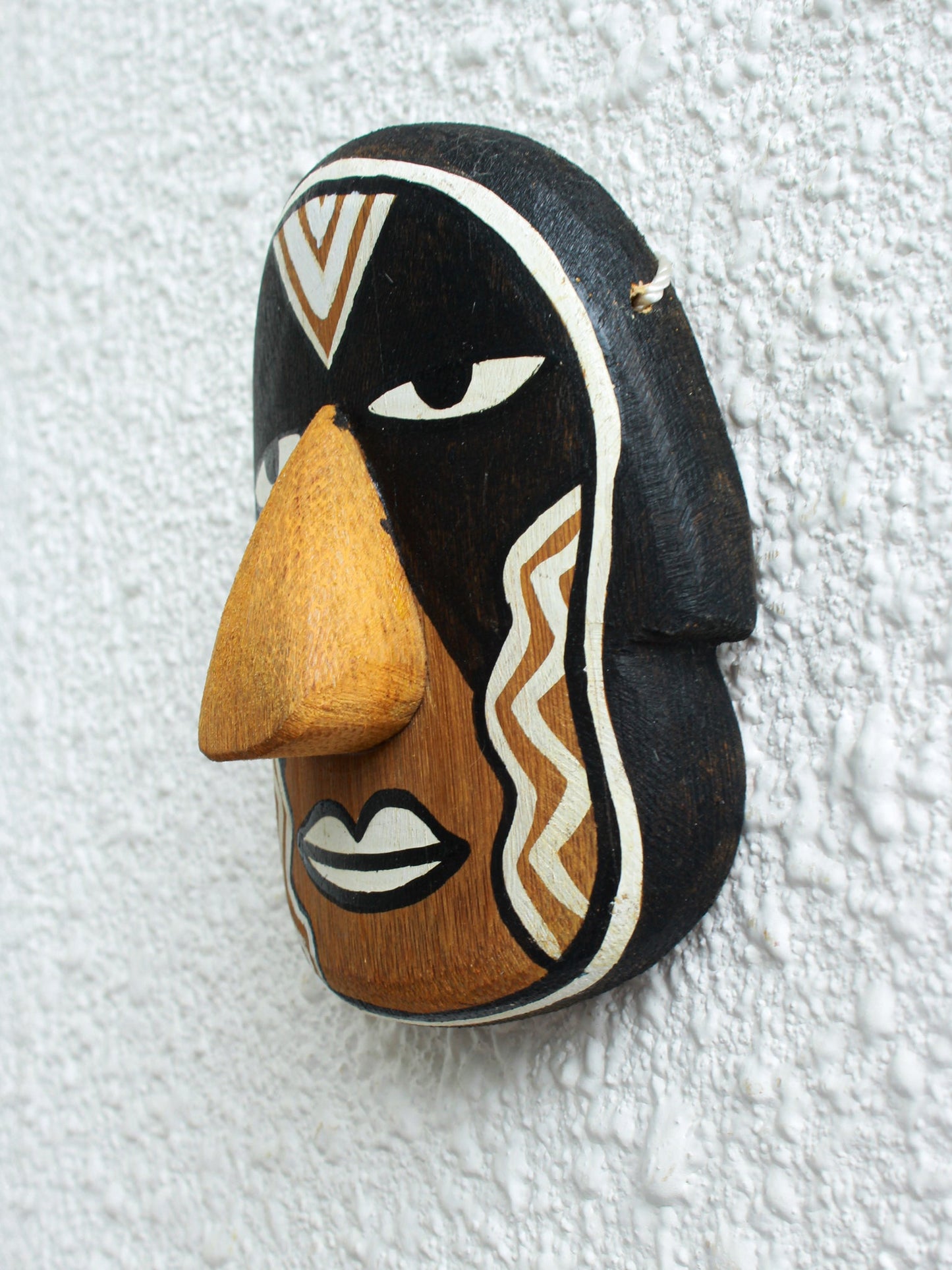 Kenjira Bamboo Mask – Handcrafted Mini Tribal Wall Décor - Nuga Mask